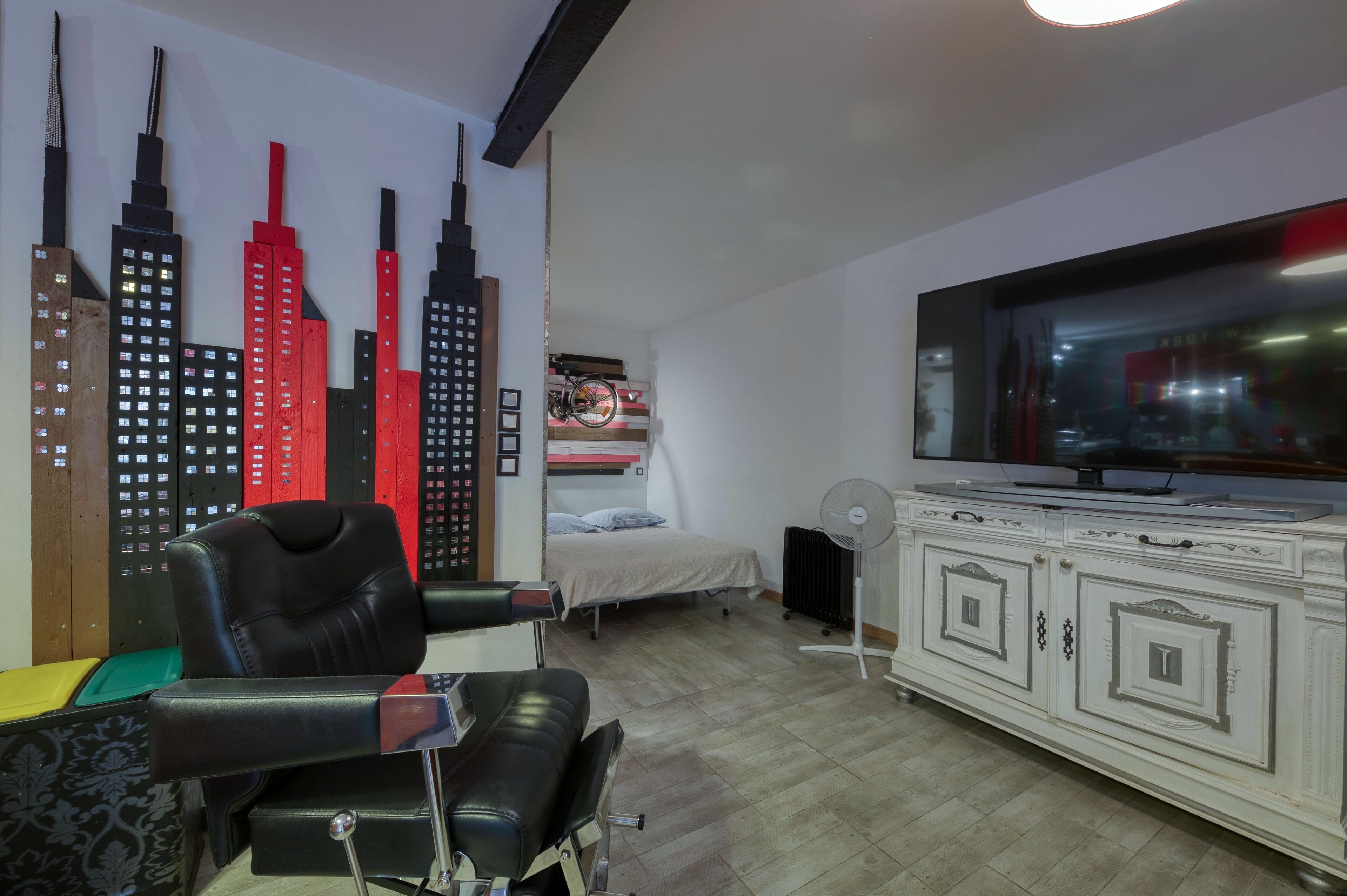 1 chambre, lit parapluie, Wi-Fi, draps fournis