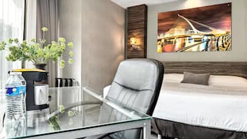 Departamento, 1 cama King size, piso ejecutivo | 1 habitación, escritorio y espacio para trabajar con laptop