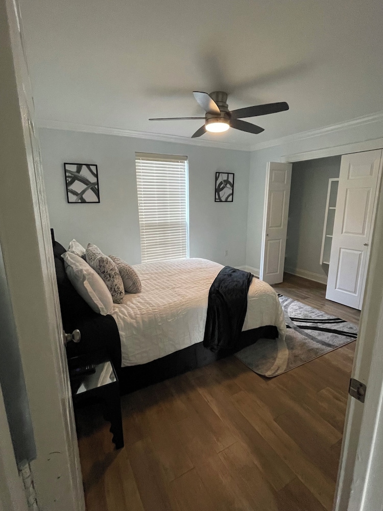 Cozy 2bedroom condo in lovely Baton Rouge with WiFi, Petfriendly