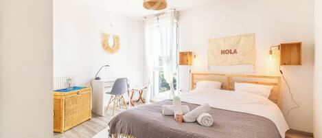 1 chambre, fer et planche à repasser, Wi-Fi, draps fournis