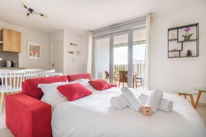 1 chambre, fer et planche à repasser, Wi-Fi, draps fournis