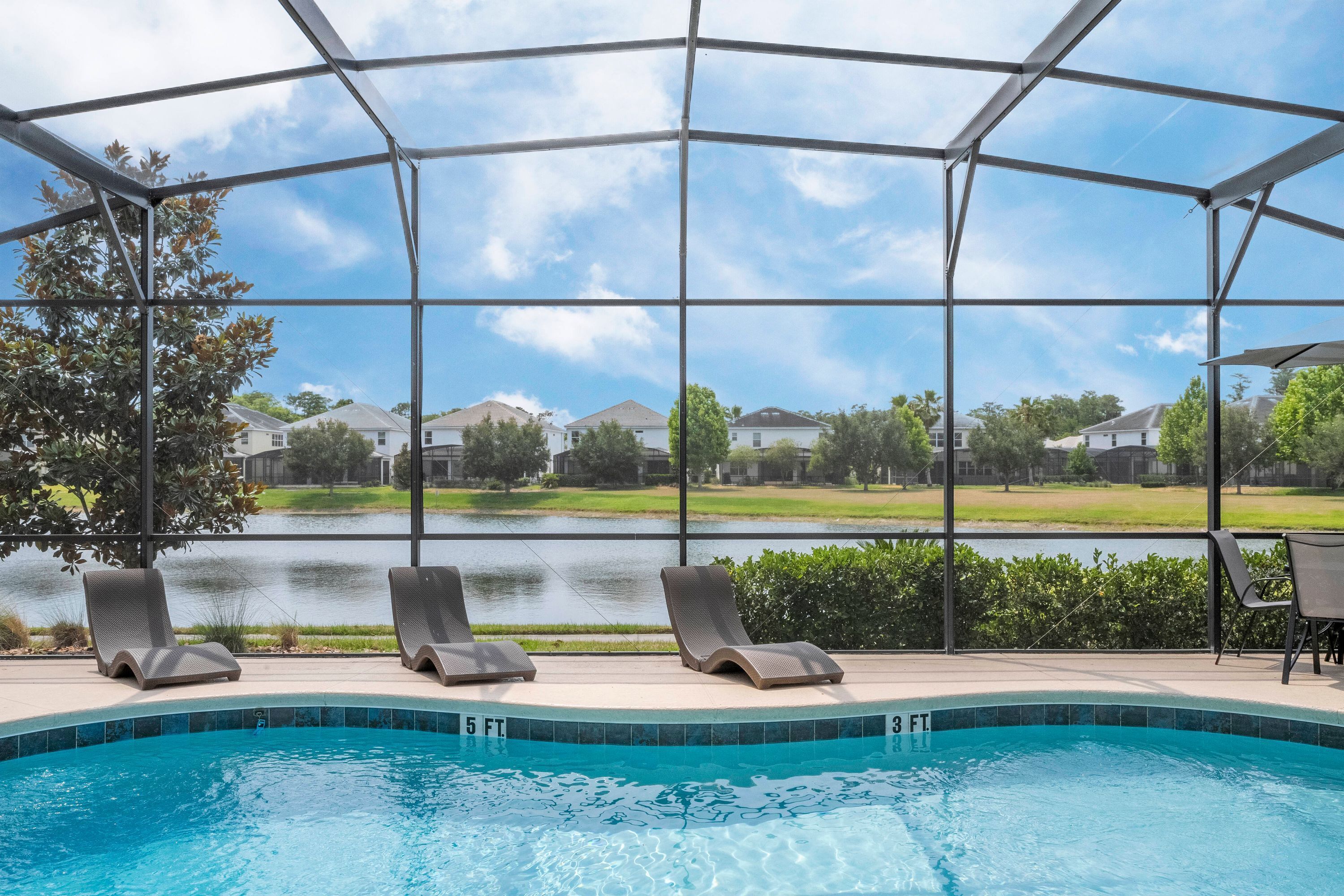 บ้านพัก | 5 ห้องนอน