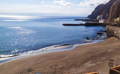 Sardina Balcony Flat - 2 min walk to beach