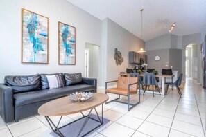 5 bedrooms - Amazing 5 BR w Game Room Minutes From Disney (Kissimmee)