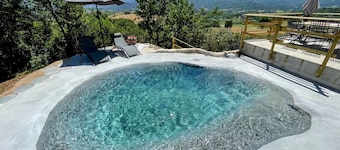 Villa Ipnotica - exc pool - SLPS 7 + children by request - no extra charge