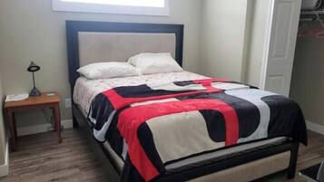 1 Schlafzimmer, Schreibtisch, Bügeleisen/Bügelbrett, kostenloses WLAN