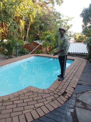 House | Pool - Cozy Margate Retreat Family Home With 2 Bedrooms (Margate)