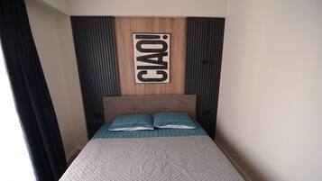 1 habitación, tabla de planchar con plancha, wifi y ropa de cama