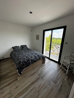 6 Schlafzimmer, Bügeleisen/Bügelbrett, WLAN, Bettwäsche