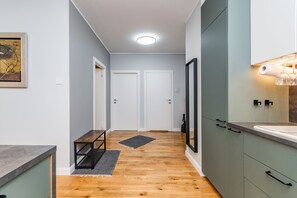 Fridge, microwave, oven, stovetop - Letnica - Botanika by Grand Apartments (Gdansk)