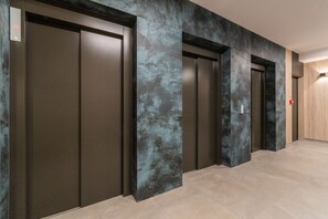 Flat-screen TV - Letnica - Botanika by Grand Apartments (Gdansk)