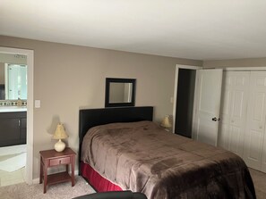 3 室のベッドルーム、アイロン / アイロン台、WiFi、ベッドシーツ