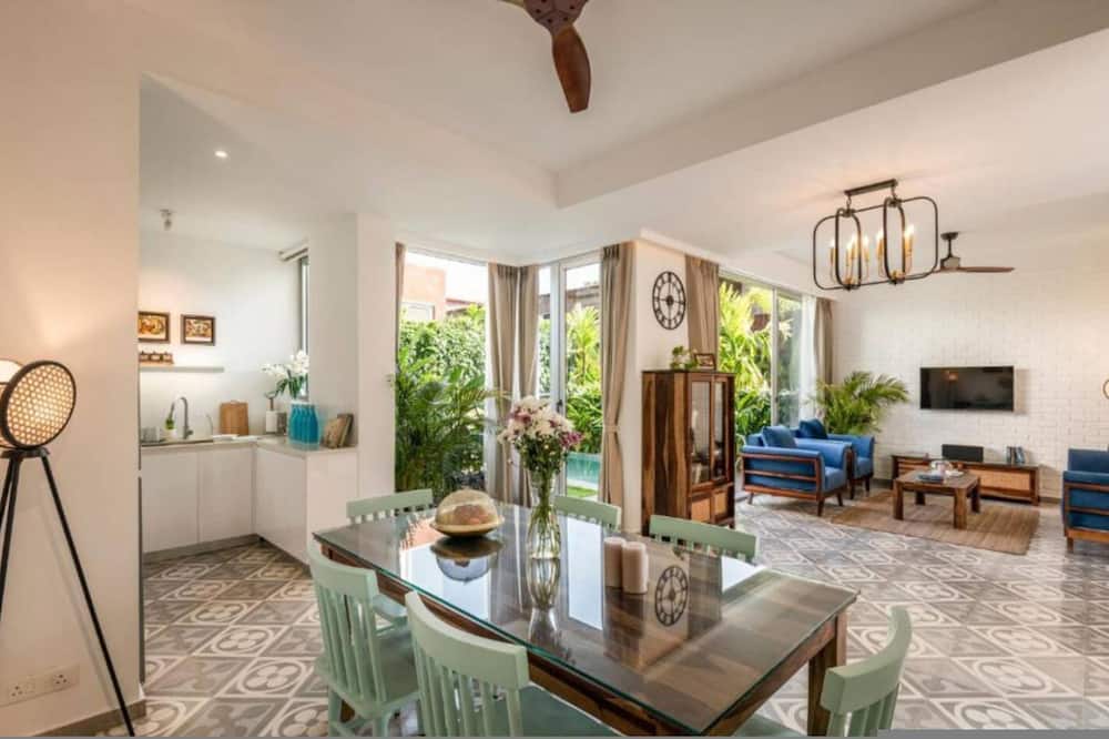 Luna by Hireavilla - 2BR w Private Pool in Anjuna