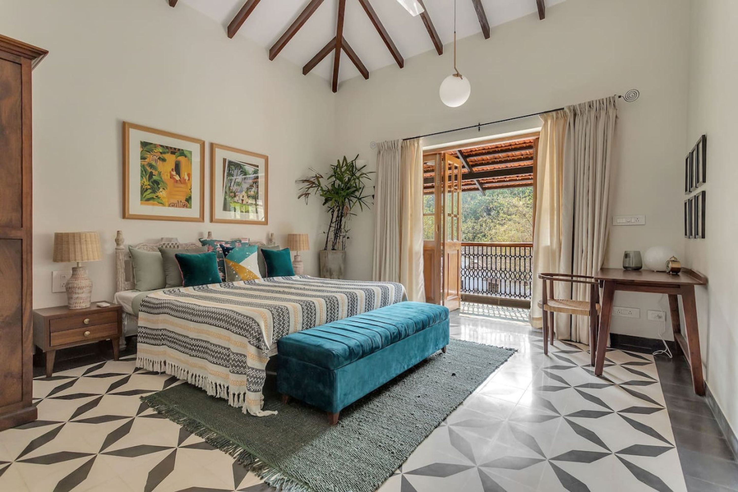 4 habitaciones y escritorio 