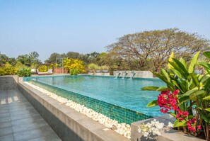 2 bedrooms - El Arbol by Hireavilla-2br w Rooftop Pool in Nerul (Nerul)