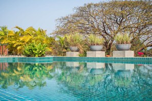 2 bedrooms - El Arbol by Hireavilla-2br w Rooftop Pool in Nerul (Nerul)