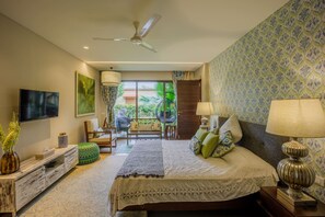 Villa | 4 bedrooms, desk - Elara by Hireavilla - 4BR w Infinity Pool Parra (Parra)