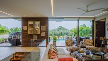 Villa | 4 Schlafzimmer, Schreibtisch