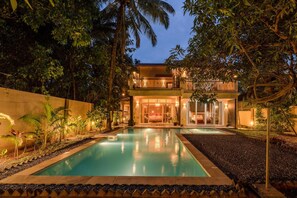 4 bedrooms - Villa Corsa by Hireavilla - Serene 4bhk Retreat With Private Pool in Mandrem (Ashvem)