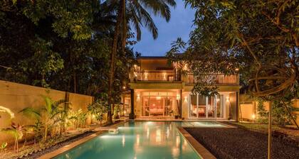 Villa Corsa by Hireavilla - 4BR w Pool in Morjim