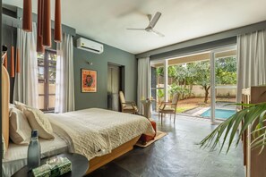 House | 4 bedrooms - 4BR w Pool in Morjim - Villa Corsa by Hireavilla (Ashvem)