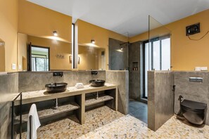 House, Smoking | 4 bedrooms - 4BR w Pool in Morjim - Villa Corsa by Hireavilla (Ashvem)