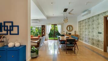 Ferienhaus | 5 Schlafzimmer, Schreibtisch