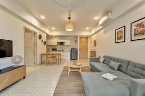 Apartment | 1 bedroom - Sol Banyan by Hireavilla - 1BR w Pool in Candolim (Candolim)