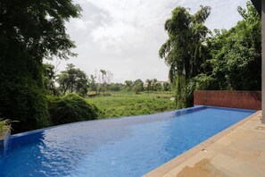 1 bedroom - Sunny 1BR Retreat Steps From Candolim Beach (Candolim)