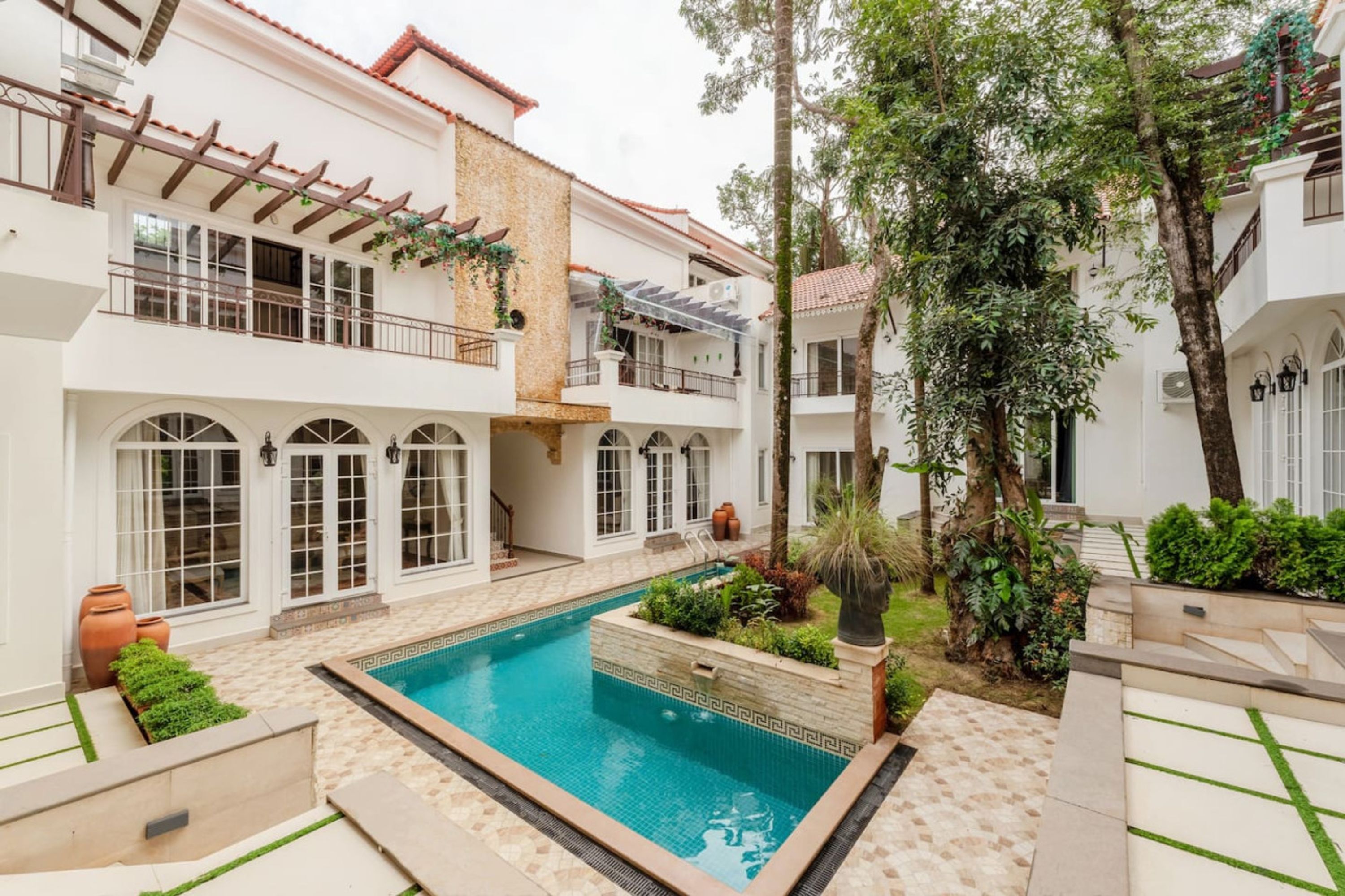 Apartment | 3 bedrooms, desk