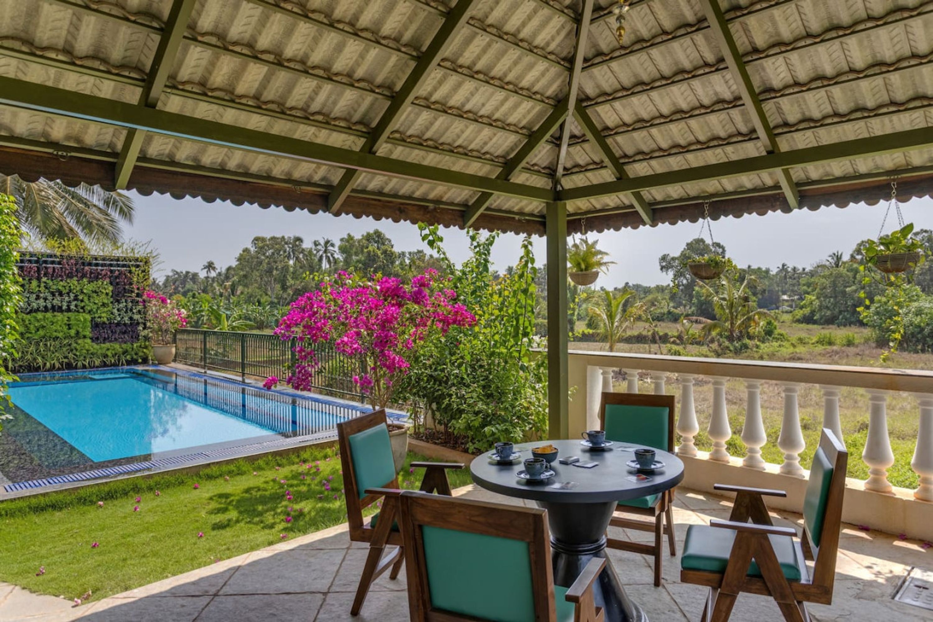 Villa | 6 Schlafzimmer, Schreibtisch