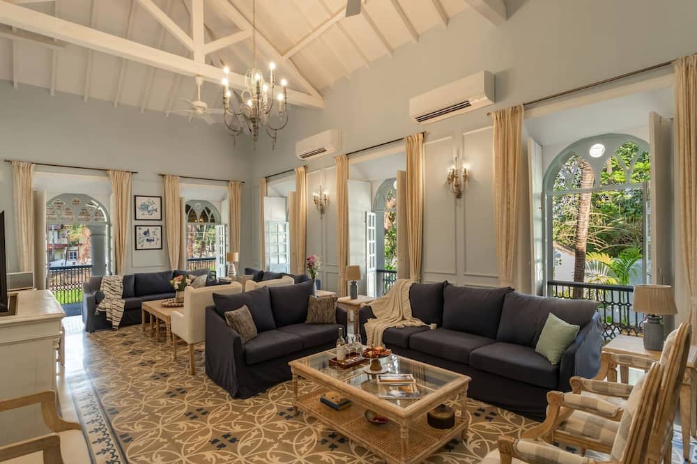 Casa Palms by Hireavilla -5br Villa w Private Pool