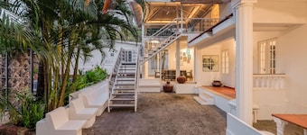 Serene 5BR Villa w Pool Table Pool Tenniscourt