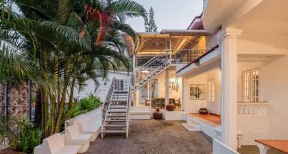 Serene 5BR Villa w Pool Table Pool Tenniscourt