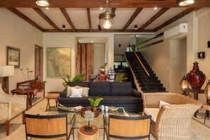 Villa | 4 bedrooms - Quarterdeck by Hireavilla - Luxury Estate in Awas (Alibag)