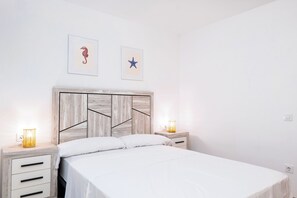 2 bedrooms, iron/ironing board, WiFi, bed sheets - Tramontana Apartamento (PEÑSICOLA)