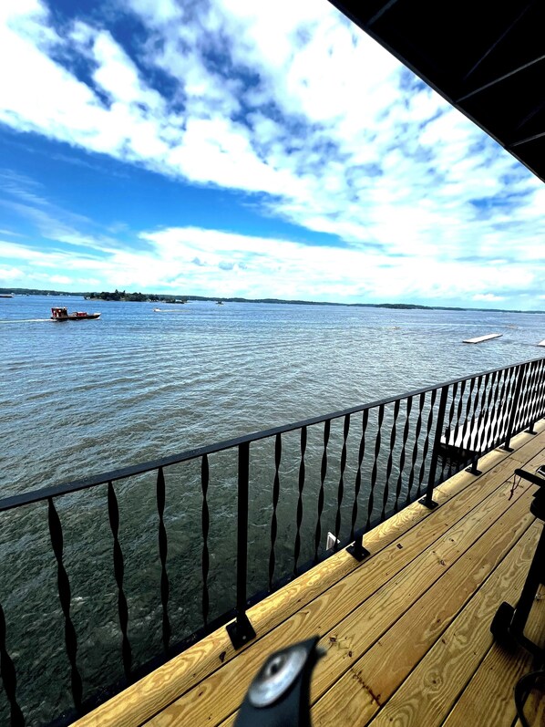 Property grounds - 3rd Floor-2 Bed Condo with Stunning Views (Clayton)