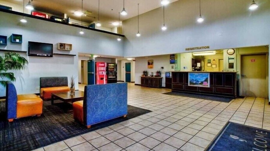 Studio 6 Suites Hesperia, CA â West Main Street â I-15