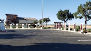 Sähköajoneuvon latausasema