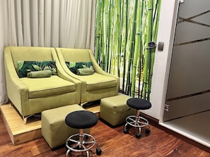 1 treatment room, massages - ONE O EIGHT BOUTIQUE HOTEL (Benoni)