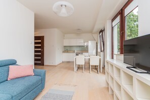 Apartament Comfort | 1 dormitori, planxa i posts de planxar i wifi gratuïta