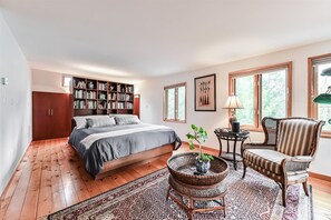 5 Schlafzimmer, Schreibtisch, Bügeleisen/Bügelbrett, kostenloses WLAN