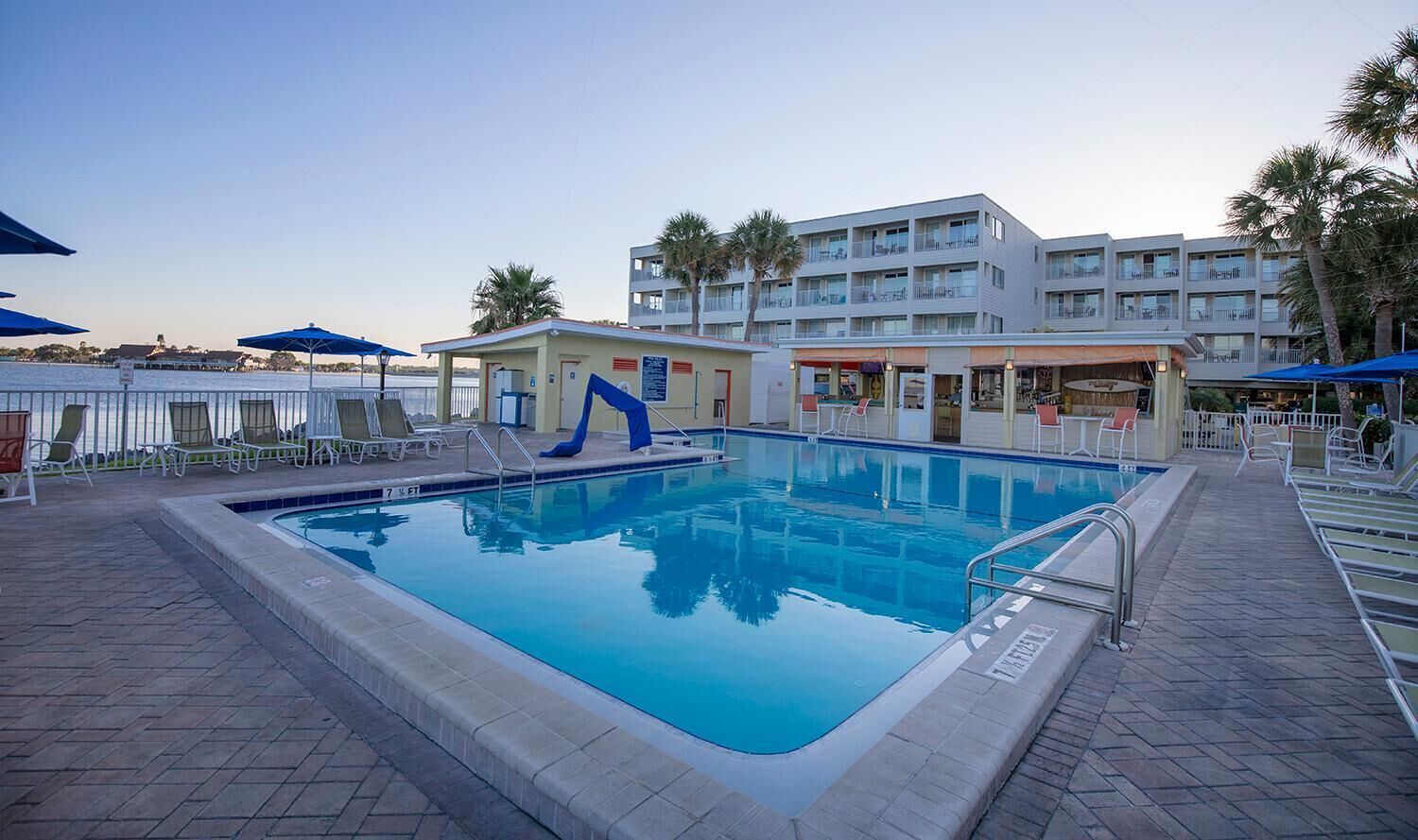 Tampa Bay Condo w/ Balcony, Pool, & Beach