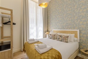 1 bedroom, in-room safe, iron/ironing board, free WiFi
