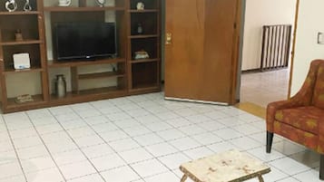 Departamento familiar | Área de sala de estar | Televisión
