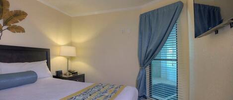 1 habitación, escritorio, wifi y ropa de cama