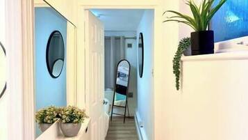 1 bedroom, desk, free WiFi