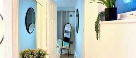 1 bedroom, desk, free WiFi