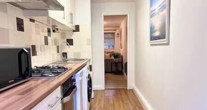Cozy home with a garden walkable distance to the heart of Hertford