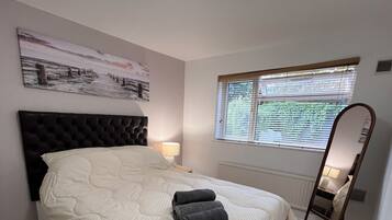 1 soverom, skrivebord, strykejern/-brett og wi-fi